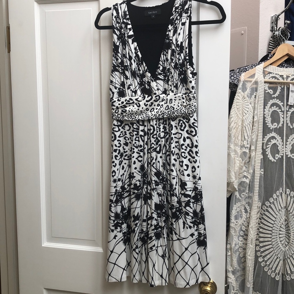 Karen Kane sleeveless dress
